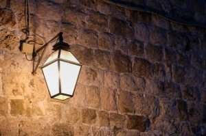 qual altura colocar arandela no muro - concrenorte pre moldados